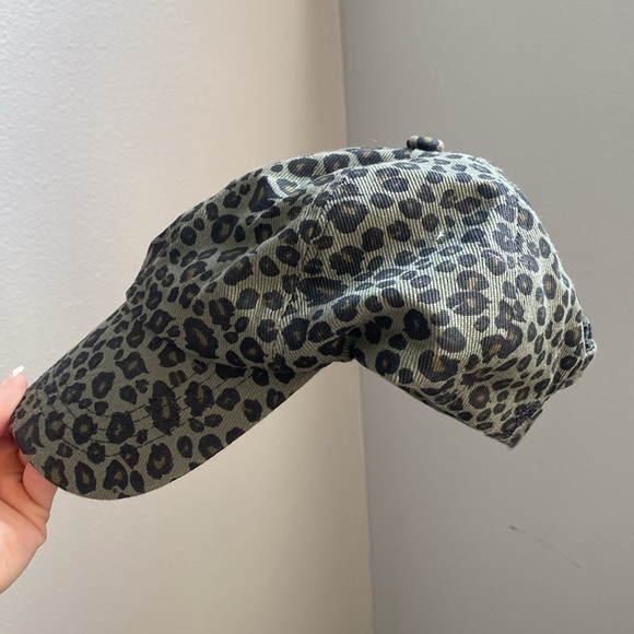 Oak and Reed leopard hat🖤 - Picture 3 of 4